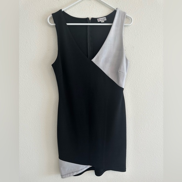 Guess Women’s Kaida Color Blocked Dress - Picture 2 of 7